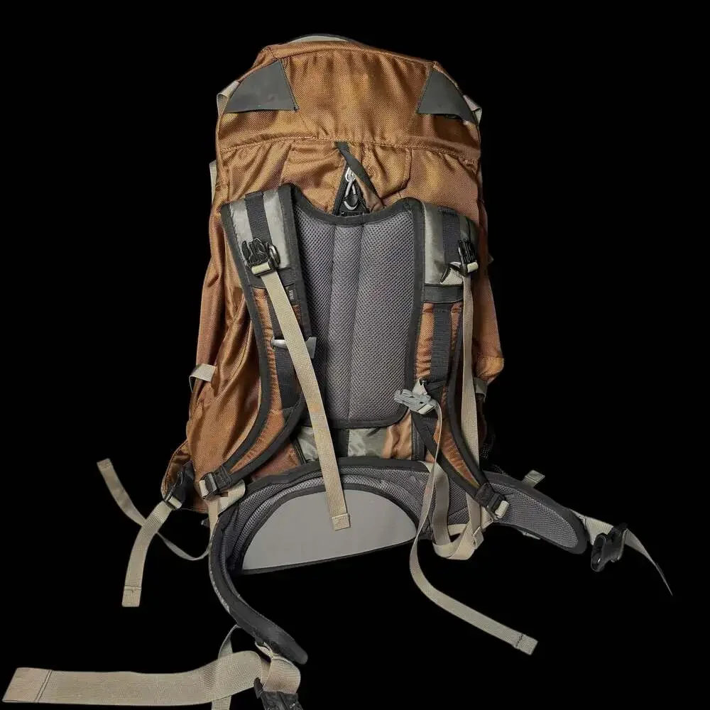 REI Recreational Equipment Inc. Hiking and Travel Backpack